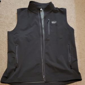 Men's REI hiking vest